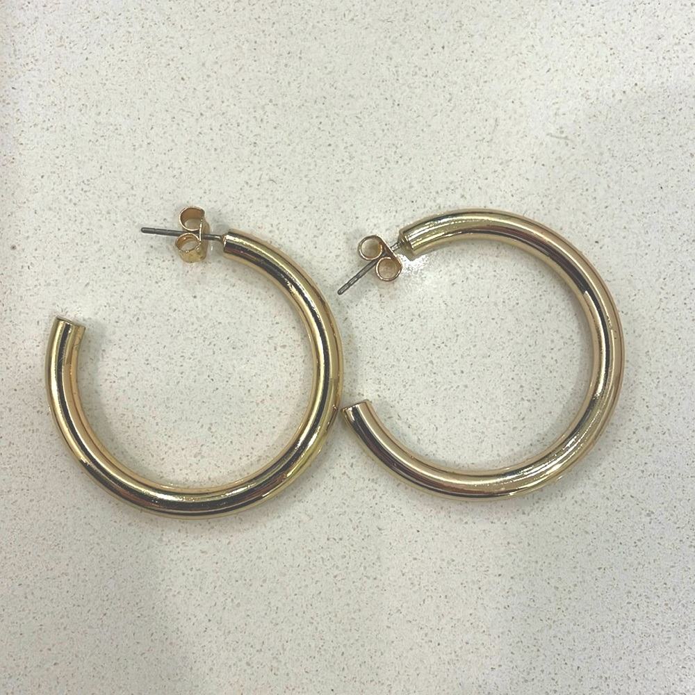 Shiny gold tube open hoop earrings